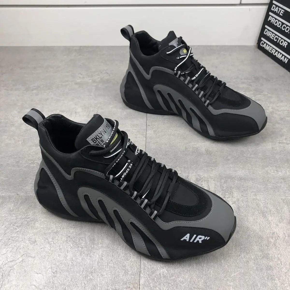 Men's Soft Sole Breathable Running Shoes 1