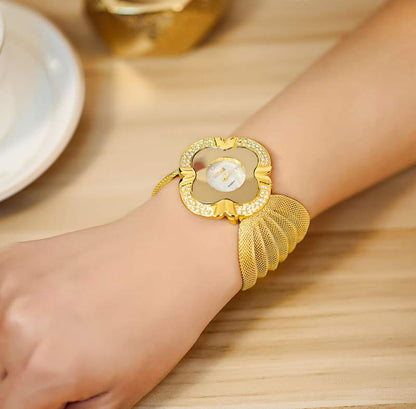 Elegant Butterfly Gold Watch 2