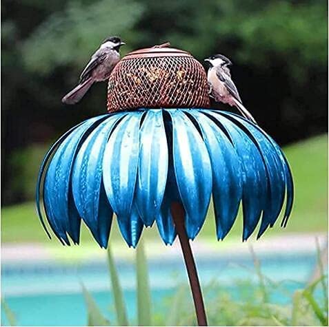Outdoor Flower Bird Feeder 2