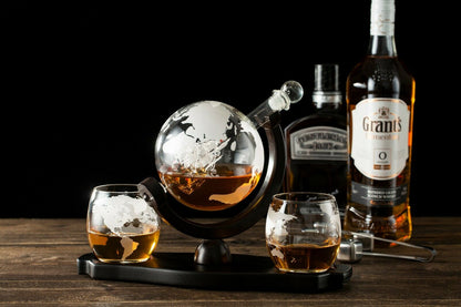 GLOBE DECANTER WITH SHIP 2