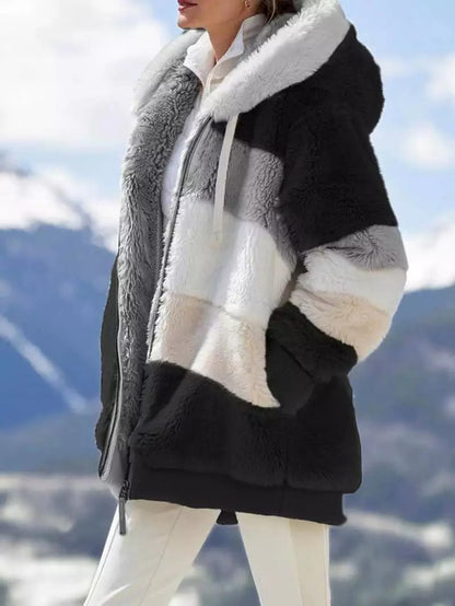 CONTRASTING LAMB WOOL PADDED COAT 2