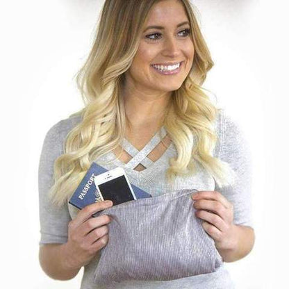 Scarf with convertible pocket 2