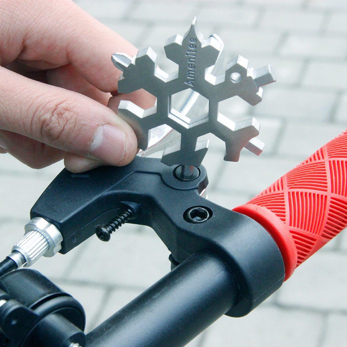 Amenitee 15-in-1 Stainless Multi-tool 2