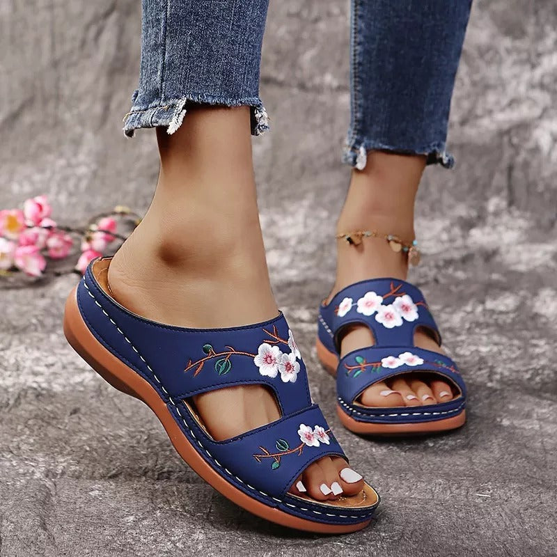 Flower Embroidered Vintage Casual Wedges Sandals 3