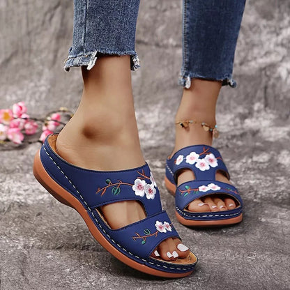 Flower Embroidered Vintage Casual Wedges Sandals 3