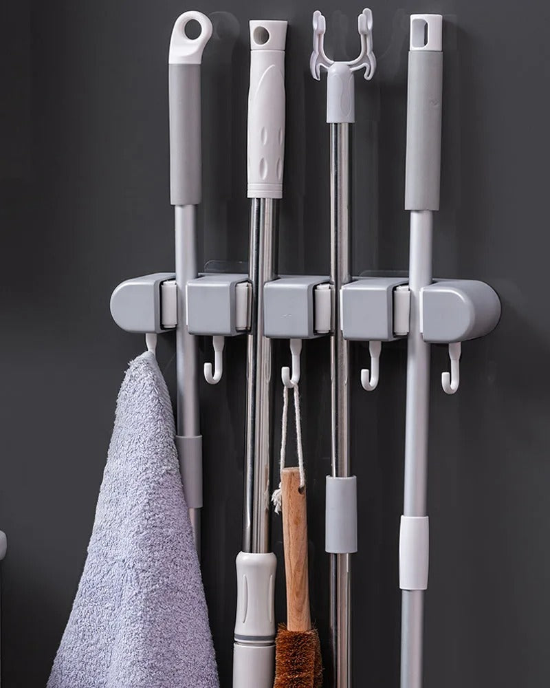 MOP HOLDER WITH HOOK 3