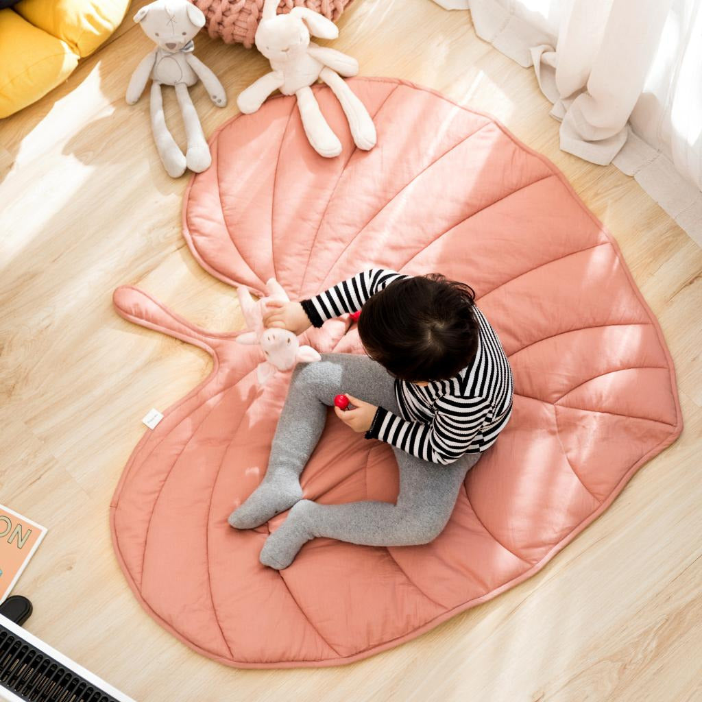 Pets and Kids Leaf Shape Washable Warm Floor Kennel Pad 3