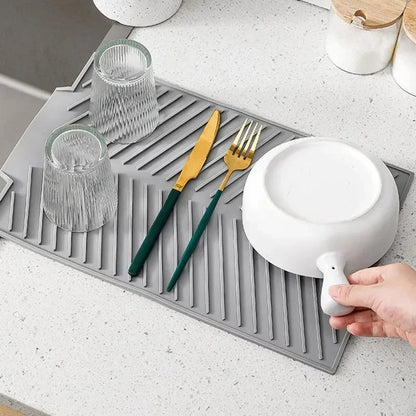 Sloped Silicone Draining Mat – Heat-Proof & Non-Slip 3