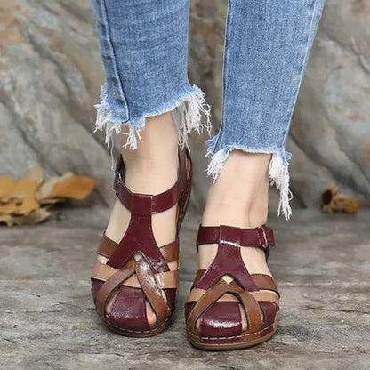 Retro Round Toe Sandals 3