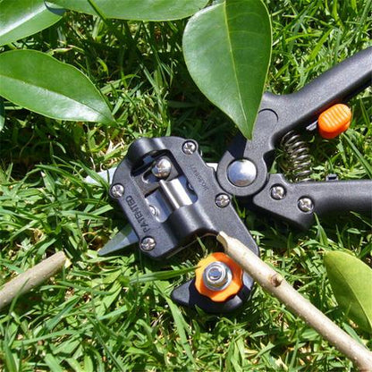 Grafting Tool 3
