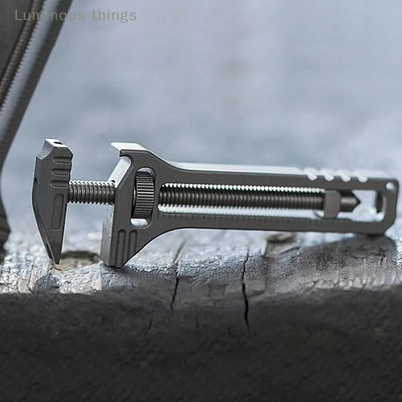 Compact Titanium Multitool 3