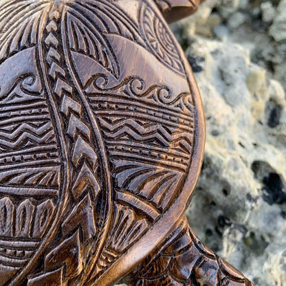 Hawaiian Turtle Woodcarving 3