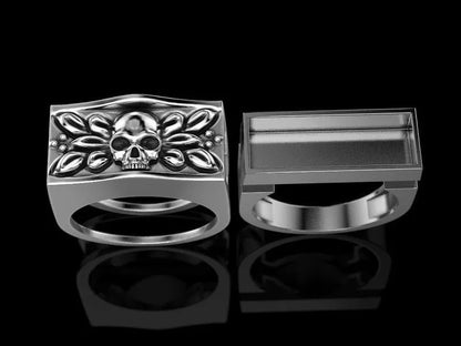 SKULL RING WITH HIDDEN COMPARTMENT 3