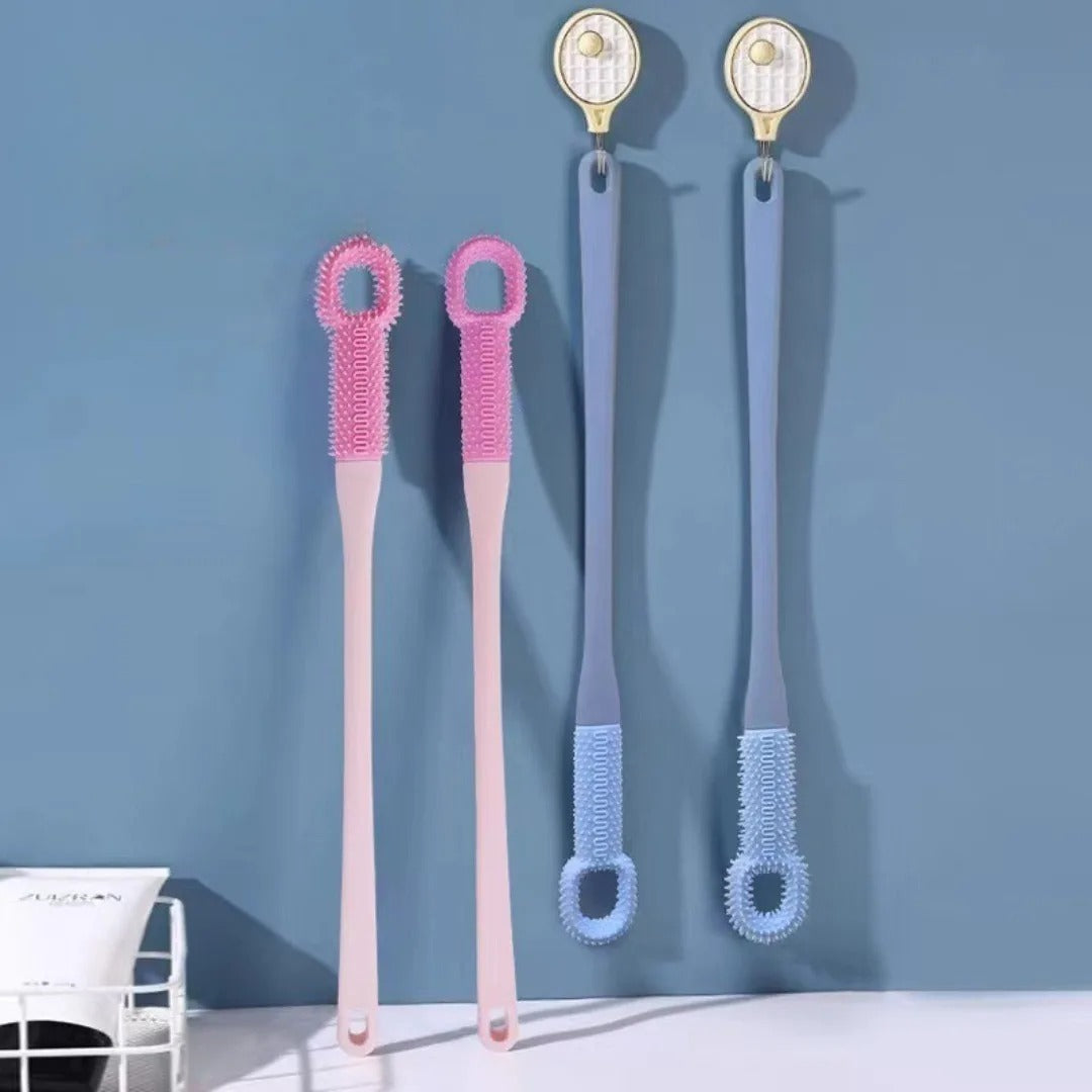 Easy-Reach Deep Cleaning Foot Brush 3