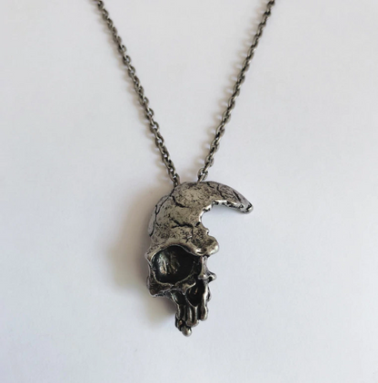 HANDMADE SHATTERED SKULL NECKLACE 3