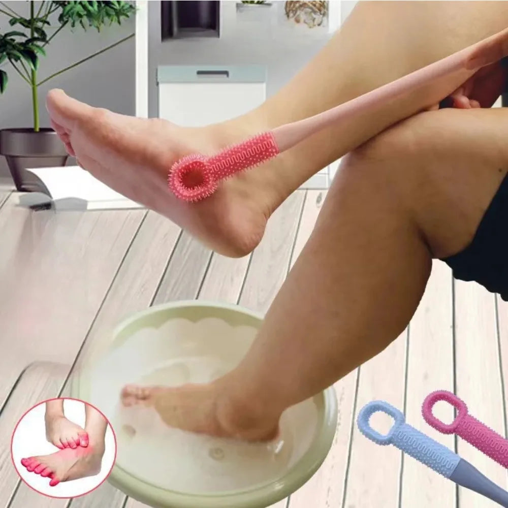 Easy-Reach Deep Cleaning Foot Brush 4