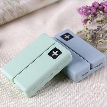 7 Compartments Portable Pill Case Travel Pill Box 4