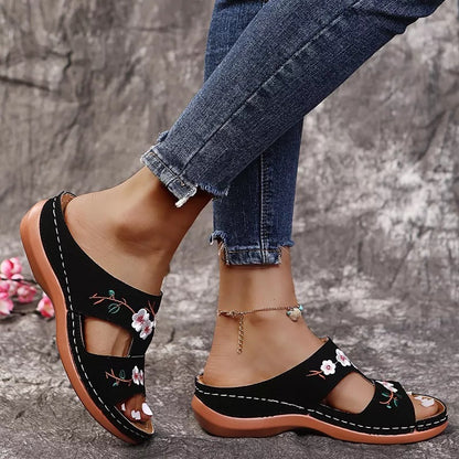 Flower Embroidered Vintage Casual Wedges Sandals 4