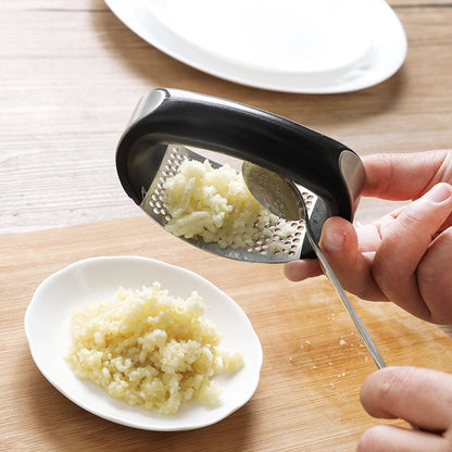 The Best Garlic Presses 3