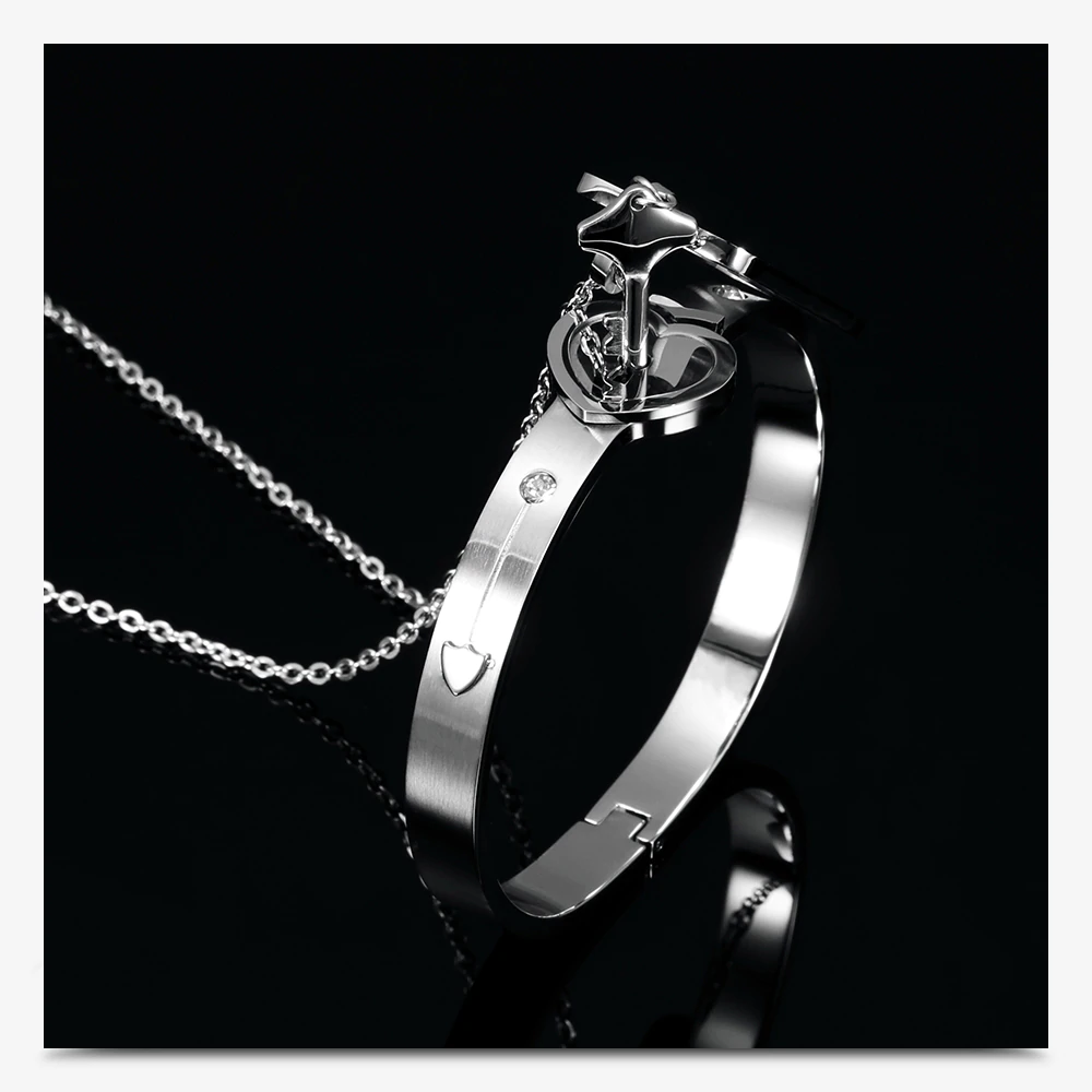 Love Lock Your Heart Bracelet Set 4