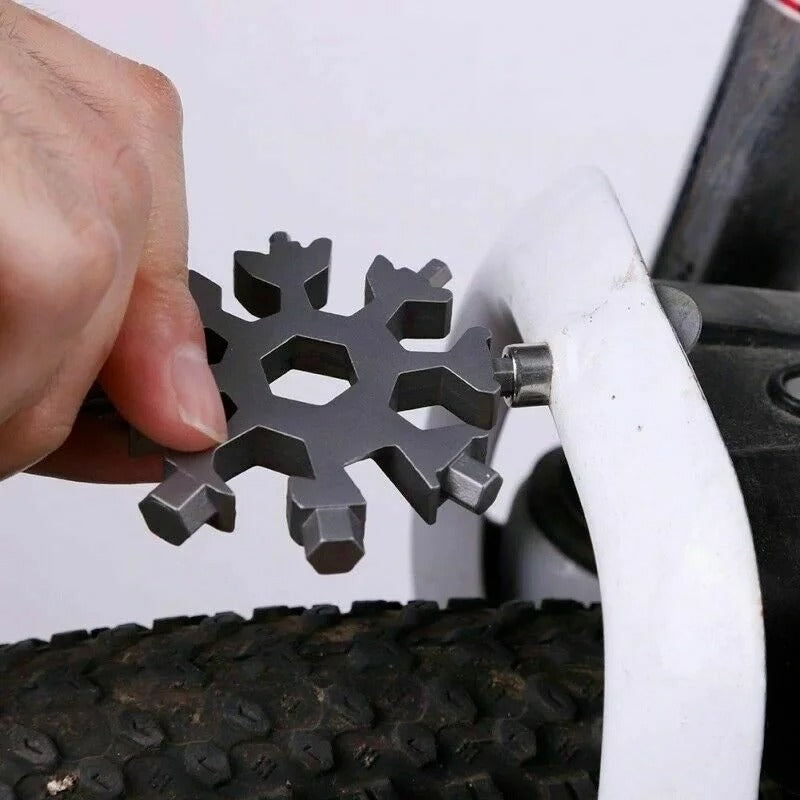 18-in-1 Snowflake Multi-tool 4