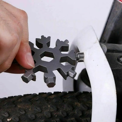 18-in-1 Snowflake Multi-tool 4