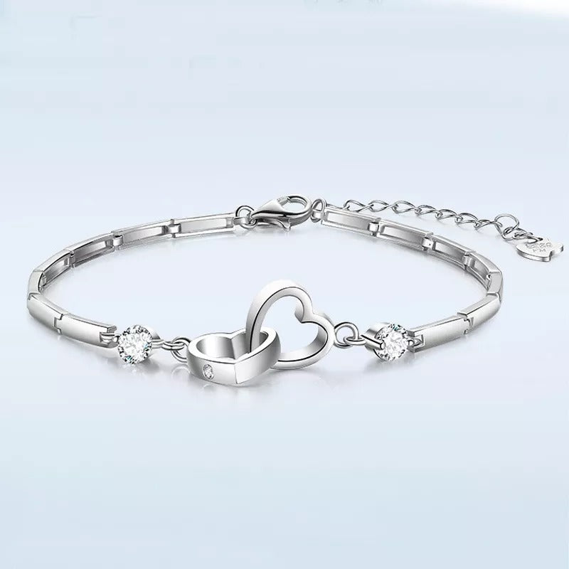 CLAMPED HEARTS BRACELET 5