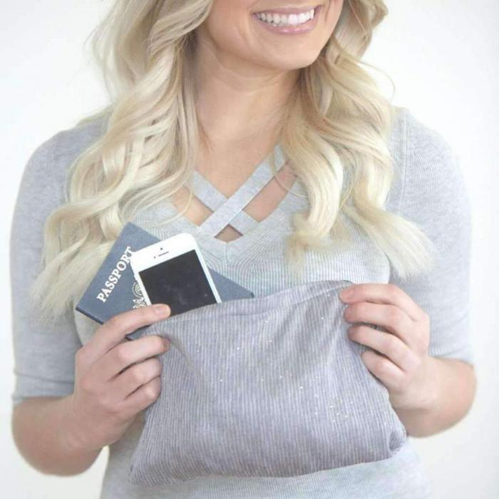 Scarf with convertible pocket 5