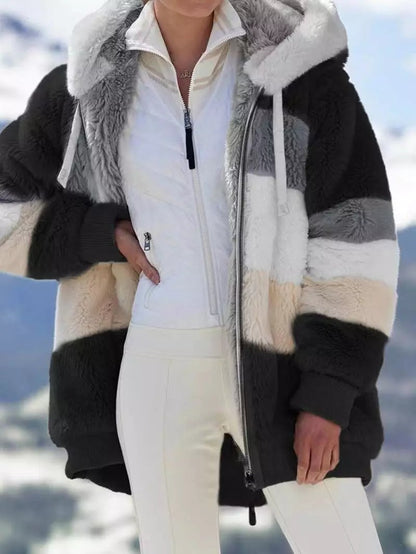 CONTRASTING LAMB WOOL PADDED COAT 5