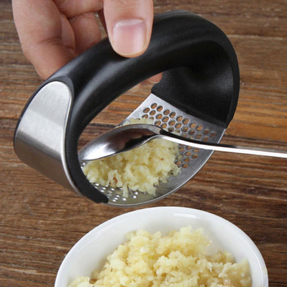 The Best Garlic Presses 5