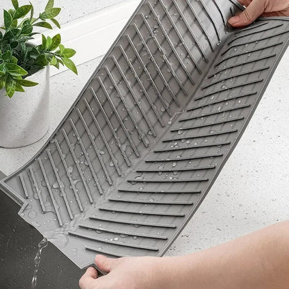 Sloped Silicone Draining Mat – Heat-Proof & Non-Slip 5