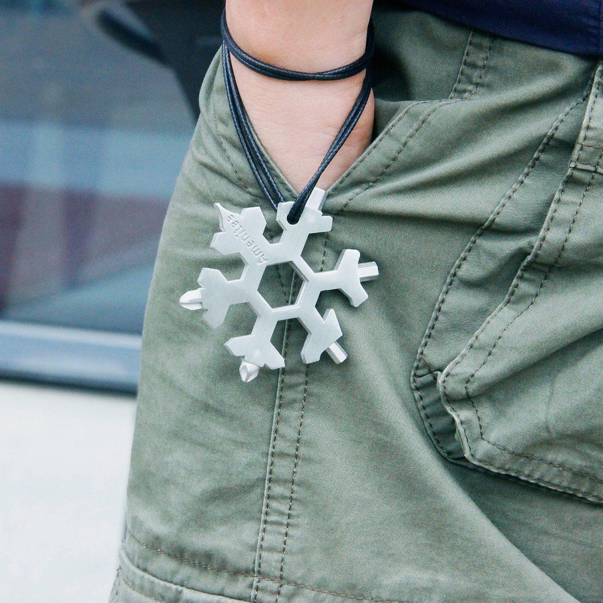Amenitee 15-in-1 Stainless Multi-tool 6