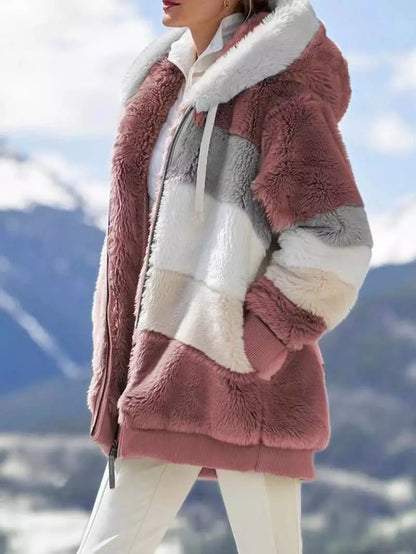 CONTRASTING LAMB WOOL PADDED COAT 6
