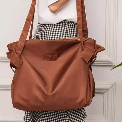 2-in-1 Transforming Tote Bag & Flat Mat 8