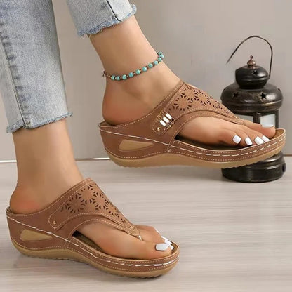 Breathable Sandals with Non-slip Sole 1