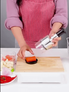 VEGETABLE CHOPPER 1