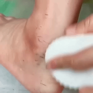 Super Soft Exfoliating Bath Sponge 1