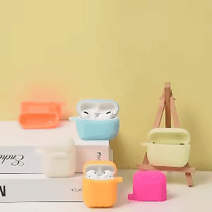 AirPods Case Glow in the Dark 1