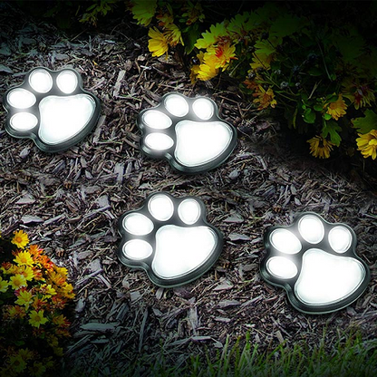 Solar Bear Claw Lawn Light 1