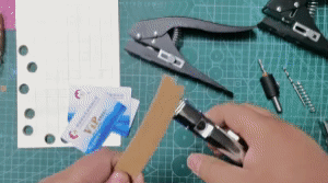 Single Hole Punch 1