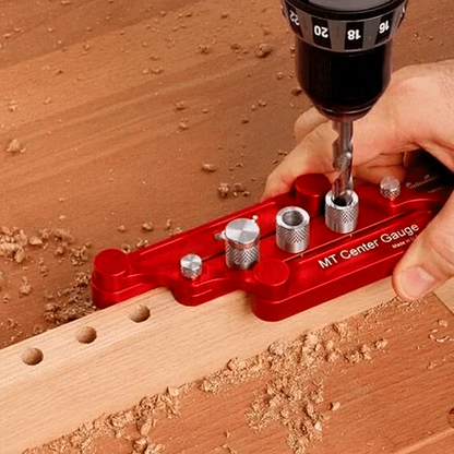 SELF-CENTERING GUAGE DOWELING JIG 1
