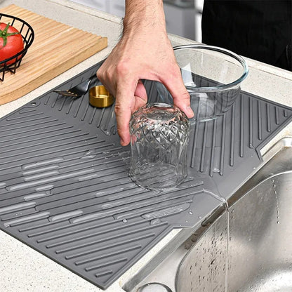 Sloped Silicone Draining Mat – Heat-Proof & Non-Slip 1