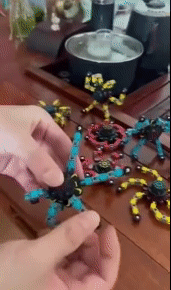 Fingertip Spinner 1