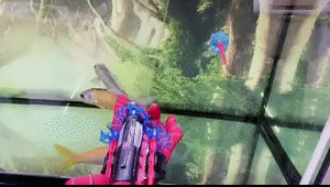 Spider Gloves Wrist Launcher Toy 1