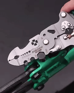 Multifunctional Folding Wire Stripper 1