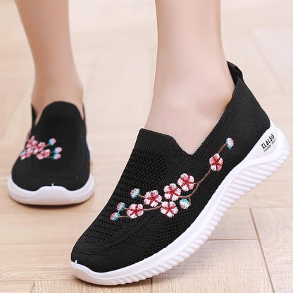 Embroidery Soft Sole Sneakers 1