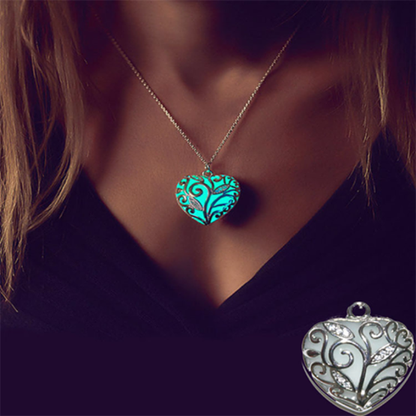 Glowing Heart Chakra Pendant 1