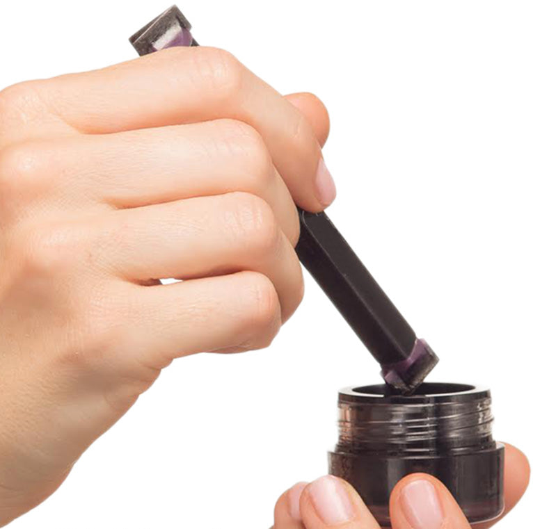 SIMPLE EYELINER MAKEUP STAMP 1