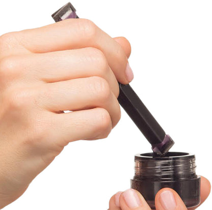 SIMPLE EYELINER MAKEUP STAMP 1