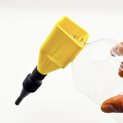 Flexible Car Funnel – Mess-Free Oil & Liquid Pouring Tool 1